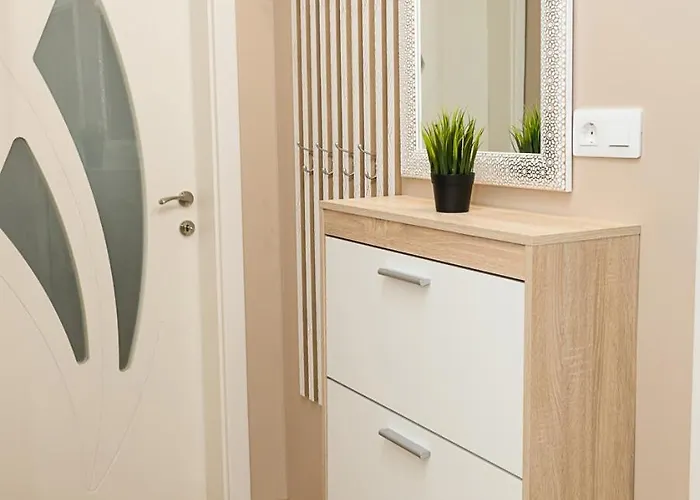 Stylish - The Heart Of By Flat Manаger * Varna